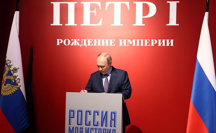 De ce nu fost oprit Putin? „Metodologii”, misterioasa mișcare din URSS, care a născocit „lumea rusă” și pe tehnologii politici folosiți de Kremlin
