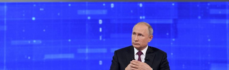 Vladimir Putin îşi amână show-ul anual televizat ”Linie directă” cu poporul