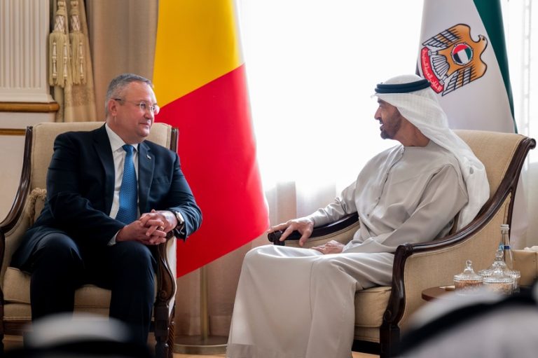 Premierul Ciucă, vizită oficială în Emiratele Arabe Unite. Discuții cu preşedintele şi cu prim-ministrul despre aprovizionarea cu petrol şi gaze