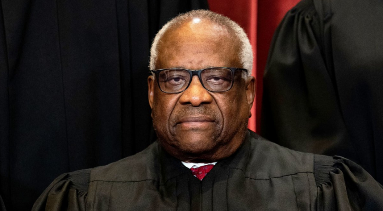 Judecătorul Clarence Thomas de la Curtea Supremă a SUA alimentează temeri cu privire la anularea căsătoriei între persoane de acelaşi sex