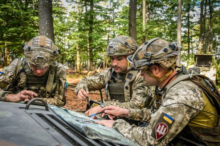 Aprovizionează Occidentul Ucraina cu suficiente arme? Răspunsul depinde, într-o oarecare măsură, de scop