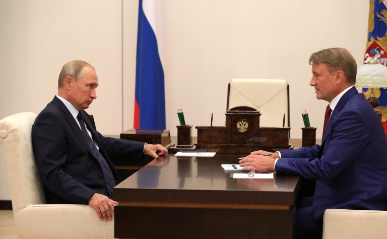 KOMMERSANT | Șeful Sberbank: Dacă nu se face nimic, revenirea economiei ruse la nivelul din 2021 va dura 10 ani