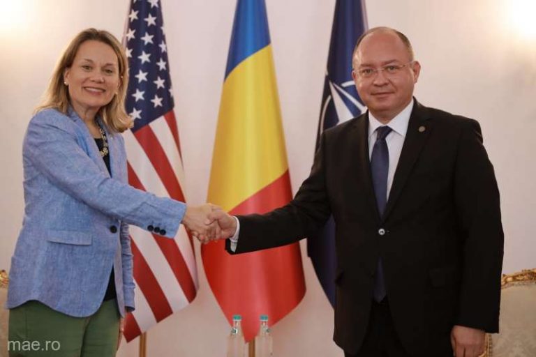 Ambasadoarea SUA la NATO a mulțumit României pentru sprijunul acordat Ucrainei