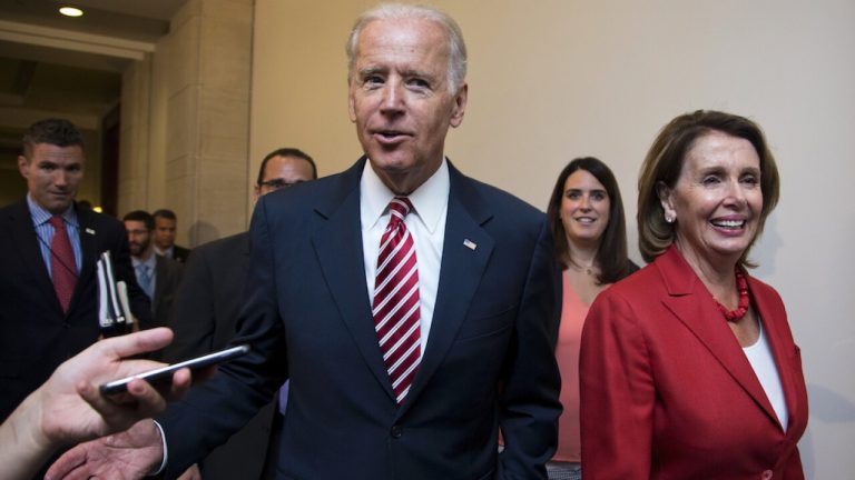 Joe Biden a primit o doză de vaccin actualizat contra COVID-19, dar și vaccin antigripal