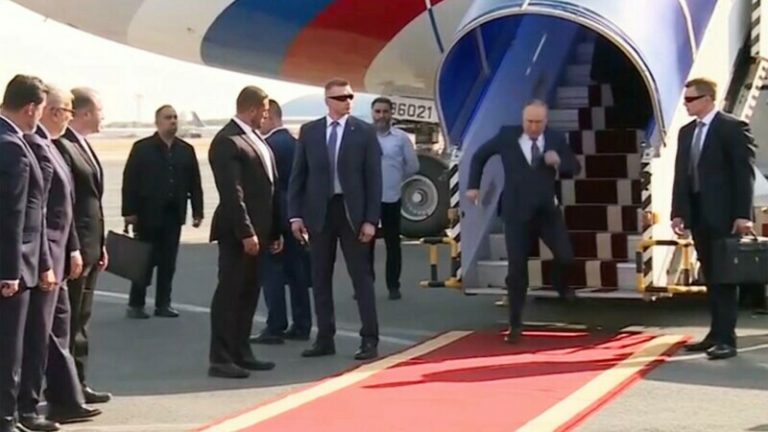 VIDEO | Putin sosește la Teheran și stârnește noi zvonuri despre sănătatea sa
