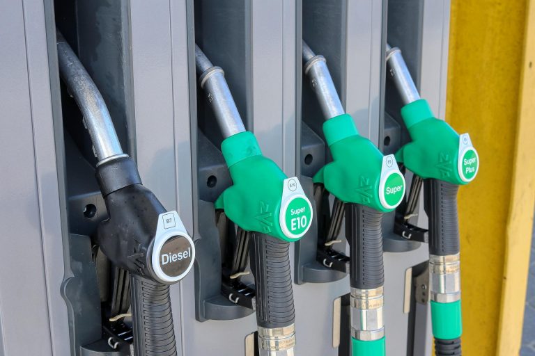 Ministrul Energiei, despre prețul carburanților: Este extrem de important pentru noi să nu ajungem la două cifre