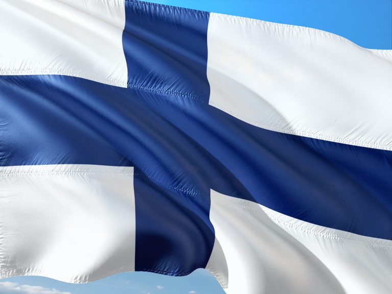 Finlanda îşi închide frontierele pentru ruşii cu vize de turism