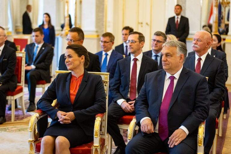 Puzzle-ul politicii externe ungare. Sub suprafață, unii observă și schimbări