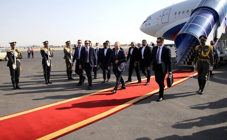 Putin afirmă că Gazprom și-a îndeplinit și îşi va îndeplini „în totalitate obligaţiile”