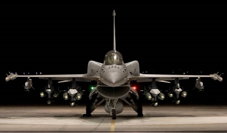 Taiwanul îşi prezintă cel mai avansat avion de luptă, după manevrele chineze