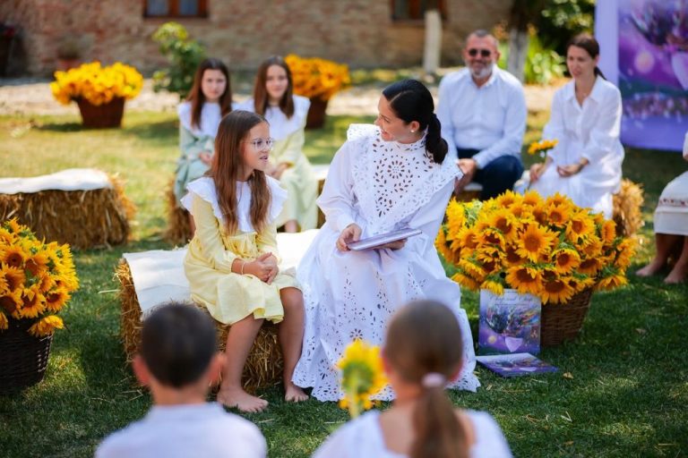 Lansare de carte în avanpremieră la Săptămâna Haferland- povești cu prințese scrise de Veronica și Ann-Kathrin Schmidt