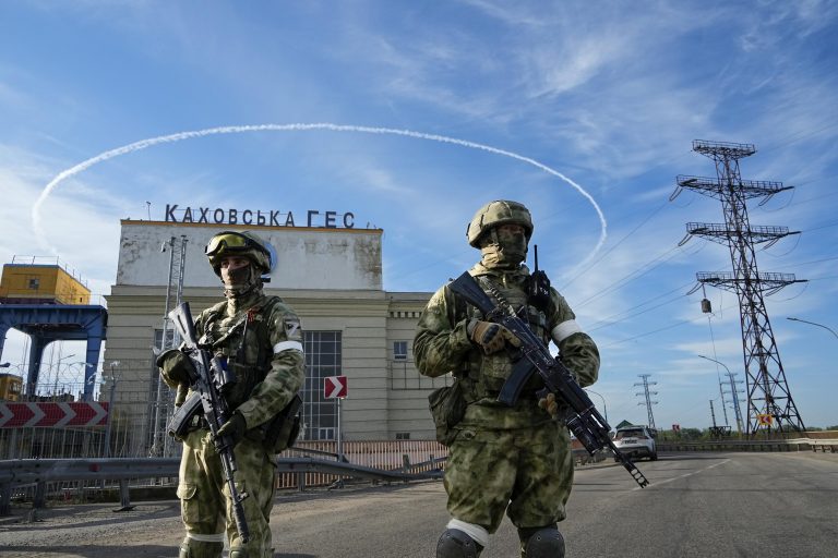 Washington Post: SUA și Marea Britanie pregătesc soldații ucraineni de câteva luni pentru o contraofensivă