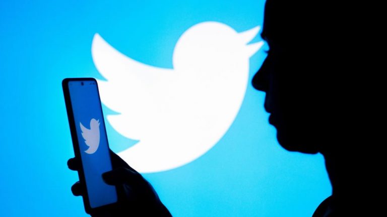Datele a milioane de utilizatori Twitter, publicate pe un forum de hacking