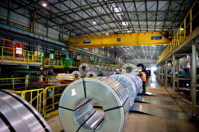 Document oficial: metalurgiștii ruși au probleme uriașe cu echipamentele și le va lua ani buni să scape de importuri