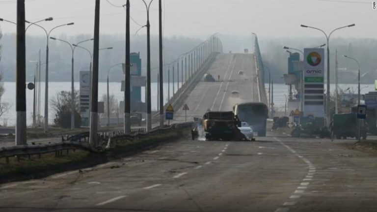 Administraţia regională din Herson va guverna cu armata rusă după introducerea legii marţiale, anunţă guvernatorul regional numit de Moscova