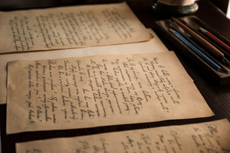 Scrisori ale lui Charles Dickens nepublicate până acum vor fi expuse pentru prima dată