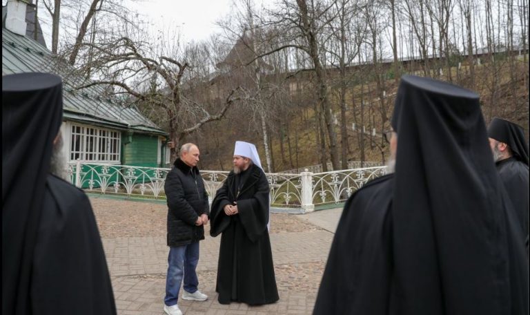 Semizeii populismului. Cum a folosit Putin religia ca armă pentru a-și consolida sprijinul în toată Rusia