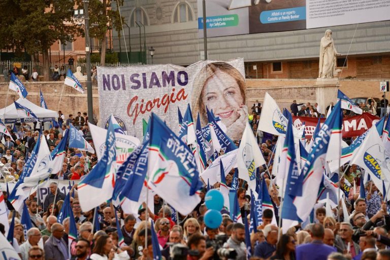 ITALIA ALEGE | Fenomenul „Meloni”. Cum va putea guverna o coalițe condusă de dreapta „hard”?