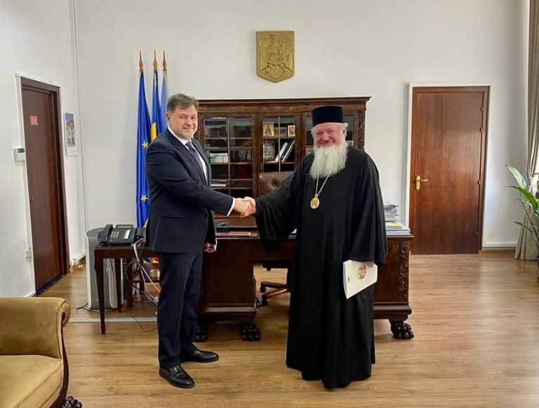 Ministrul Sănătăţii a încheiat un protocol cu Patriarhia privind asistenţa religioasă în spitale