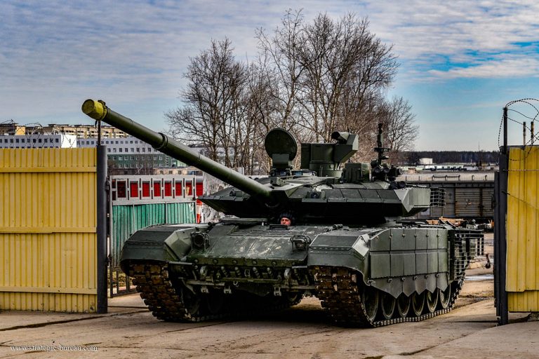 De ce este importantă recenta capturare a exemplarului rusesc de T-90M, cel mai avansat model tanc din arsenal