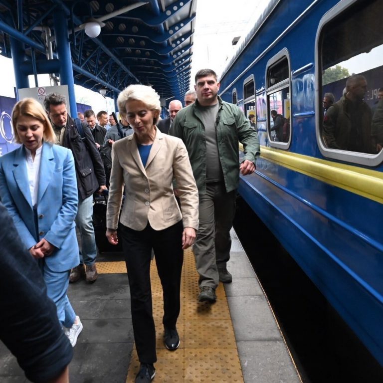 Ursula von der Leyen, în a treia vizită oficială la Kiev