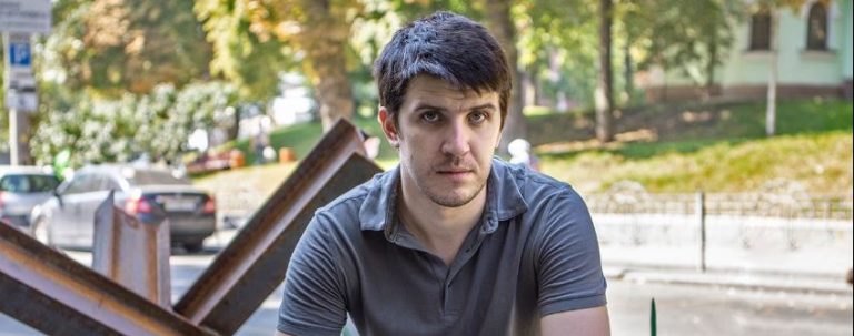 Mărturie după șase luni de viață în Hersonul ocupat de ruși. Cum a început rezistența, în ciuda faptului că autoritățile locale dispăruseră