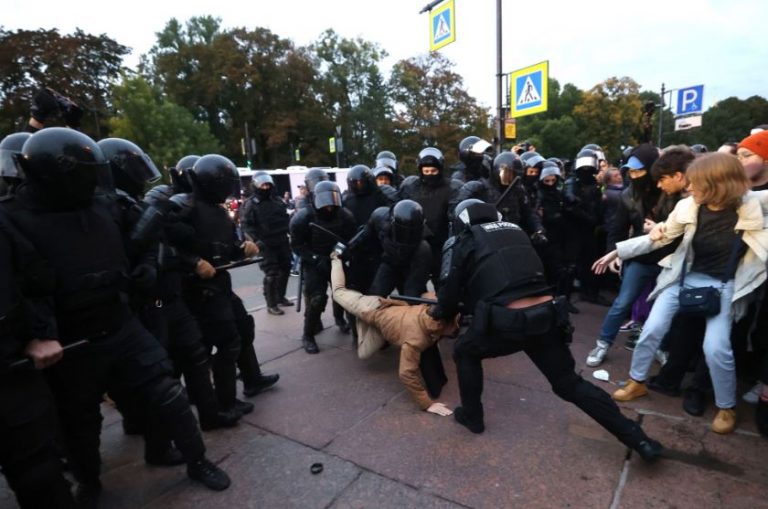 More than 1,000 detained in across Russia after Putin declared ‘partial’ mobilization for Ukraine war