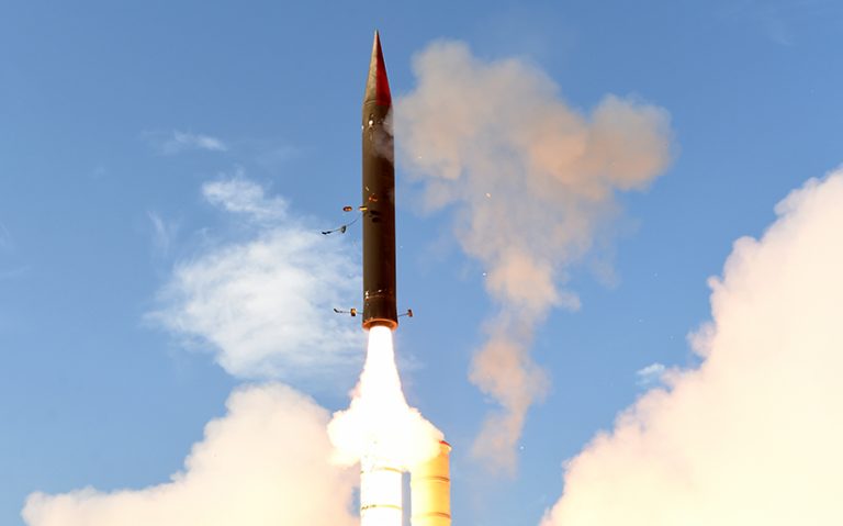 Cu gândul la invazia rusă, Germania se înarmează cu sistem antirachetă din Israel