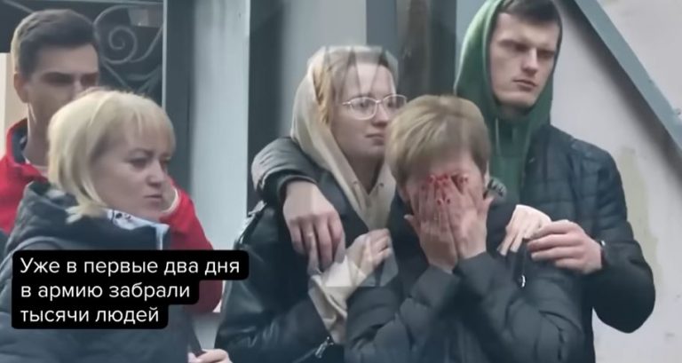 VIDEO | Imagini-capcană pentru Putin. Bocete și lacrimi, la „ambalarea” cărnii de tun