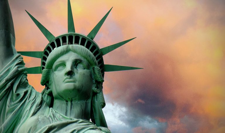 Statele americane, ca niște vase Petri de polarizare. Doar reforma le mai poate ajuta