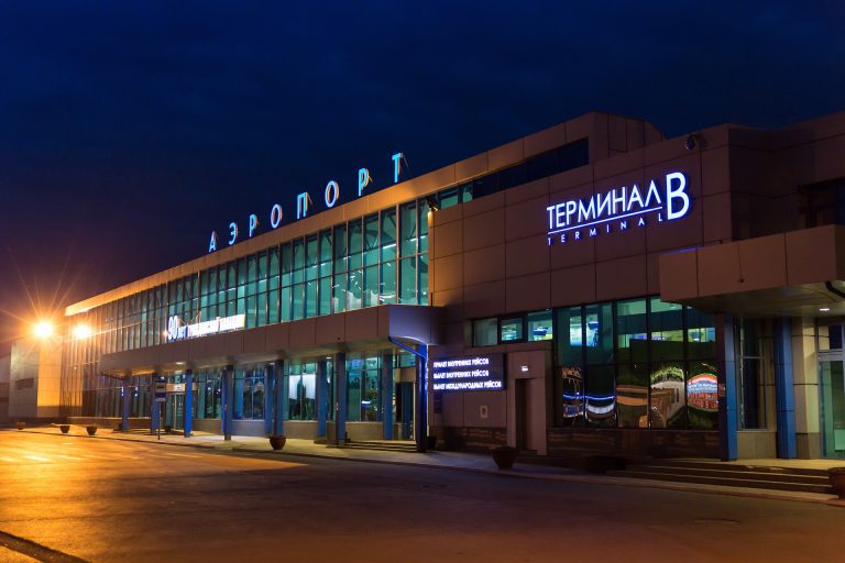 Ruşii se năpustesc asupra biletelor de avion pentru a pleca din Rusia, după ce Putin a anunţat mobilizarea