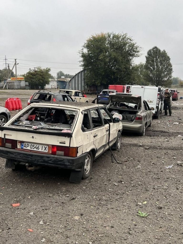 FOTO | Masacru la Zaporojie. Rușii au bombardat un convoi de civili. Zeci de morți