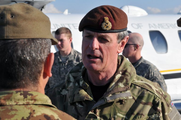 Avertismentul unuia dintre cei mai distinși generali britanici: NATO trebuie să fie pregătit pentru o capacitate de descurajare generațională