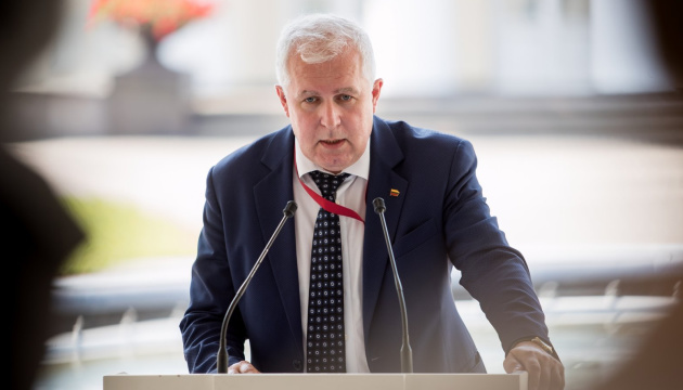 Cum l-a ironizat ministrul lituanian al Apărării, Arvydas Anušauskas, pe Putin de ziua lui de naştere