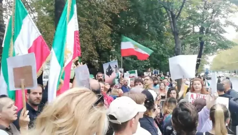 Massive protests for Iran in Berlin and D.C.