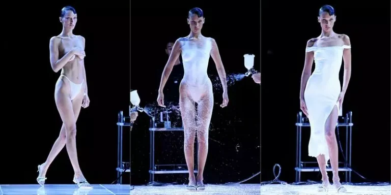 VIDEO | Moment incredibil la Săptămâna Modei de la Paris: Un lichid pulverizat pe un manechin s-a transformat în rochie