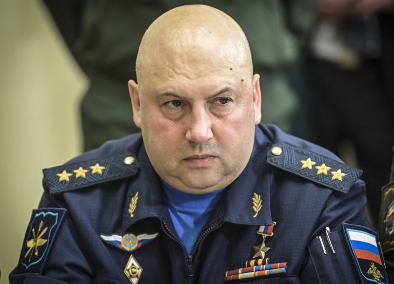 Putin îl înlocuieşte pe comandantul ofensivei sale militare din Ucraina după seria de eșecuri suferite