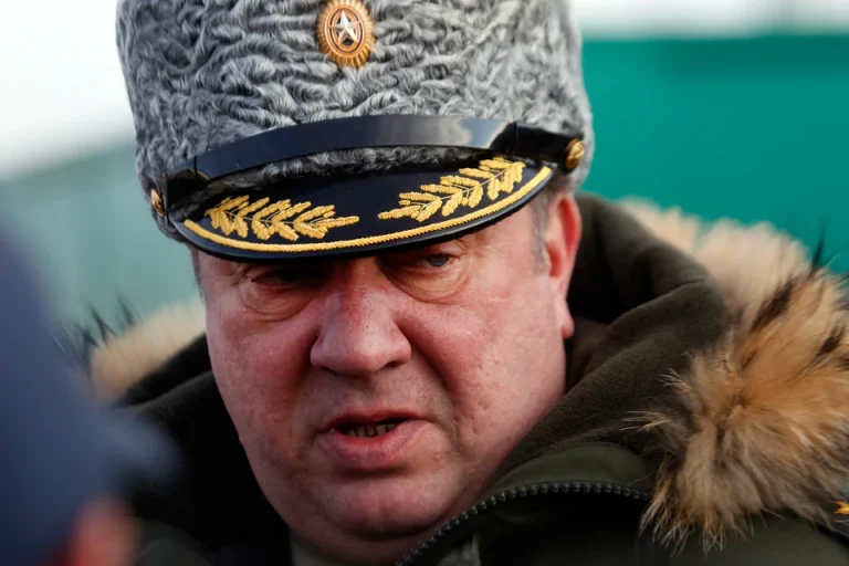 Armata Ucrainei, dată ca exemplu de către un general rus, fost comandant al Armatei 58. Lanț de critici adus armatei Moscovei