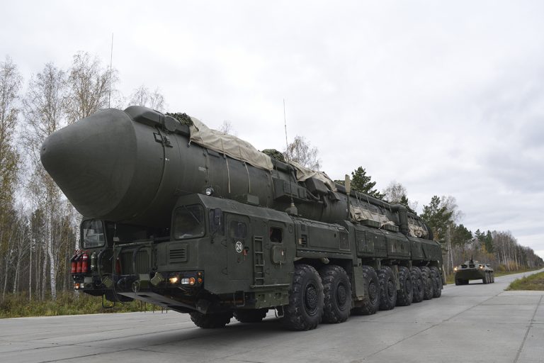 George Friedman | Tehnologia de „îmblânzire” a armelor. Impactul hipersonicelor asupra nuclearelor
