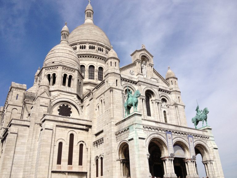 Bazilica Sacré-Coeur, unul dintre cele mai vizitate monumente din Paris, va fi clasată „monument istoric”