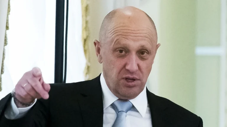Ucraina | Şeful grupării Wagner revendică ocuparea unei noi localităţi din apropiere de Bahmut
