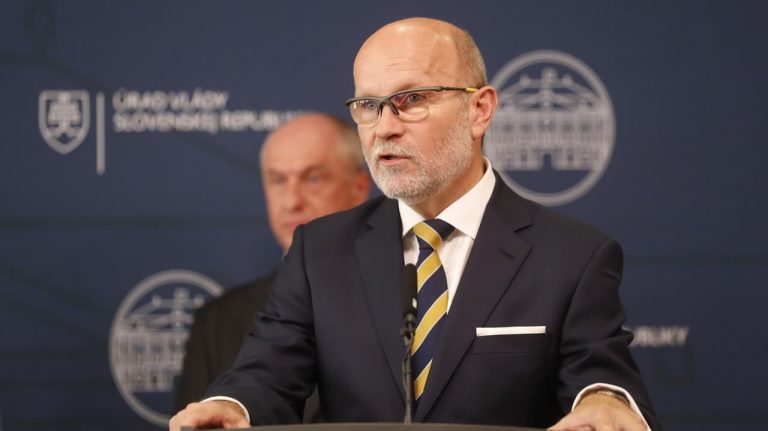 Ministrul de externe slovac: Fularul lui Orban cu harta Ungariei Mari reprezintă vârful unui aisberg