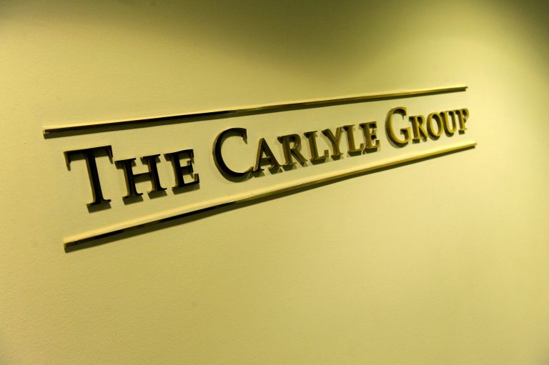 Fondul de investiţii Carlyle ar putea face o ofertă pentru activele de petrol şi gaze ale OMV dar nu şi pentru Petrom