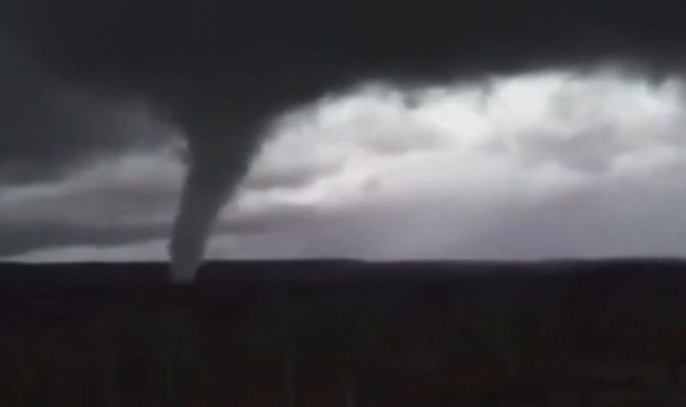 Cel puţin 23 de morţi în statul american Mississippi, într-o tornadă şi furtuni