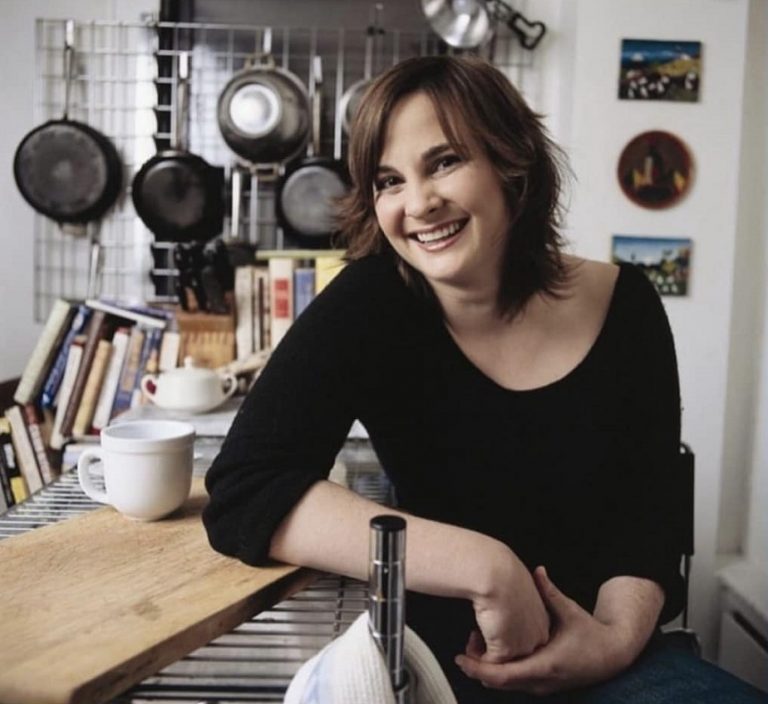 Scriitoarea americană Julie Powell a murit la vârsta de 49 de ani