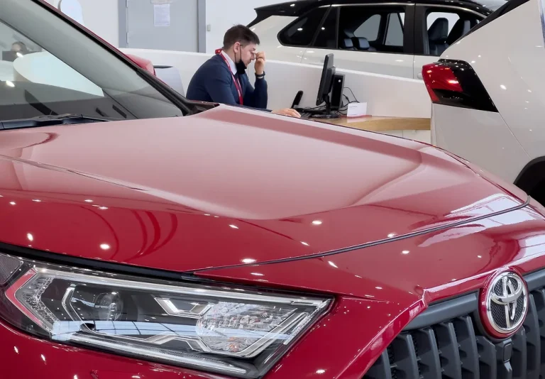 Europeans bought more cars in October, auto association says