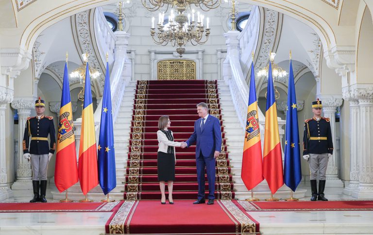 Maia Sandu: Războiul e tot mai aproape. Rachetele ruseşti cad şi pe pământul nostru / România și R. Moldova își croiesc drum împreună
