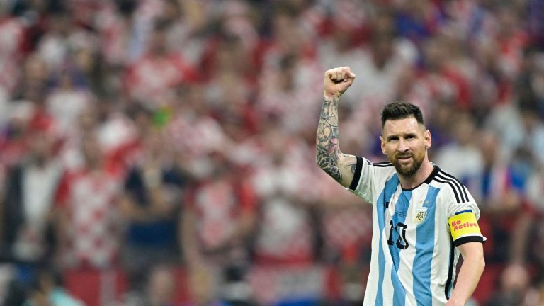 VIDEO | CM de fotbal: Cupa Mondială de fotbal: Argentina învinge  Croaţia cu 3-0, şi este prima finalistă a turneului din Qatar
