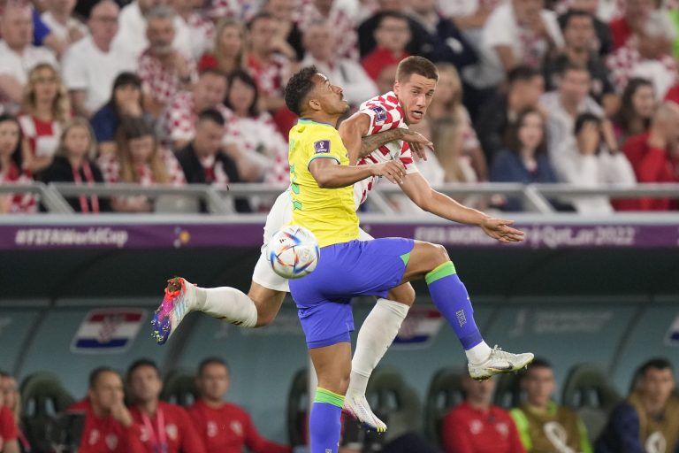 VIDEO | CM de fotbal, sferturile de finală: Croaţia a provocat o surpriză după ce a învins Brazilia la lovituri de departajare şi s-a calificat în semifinale