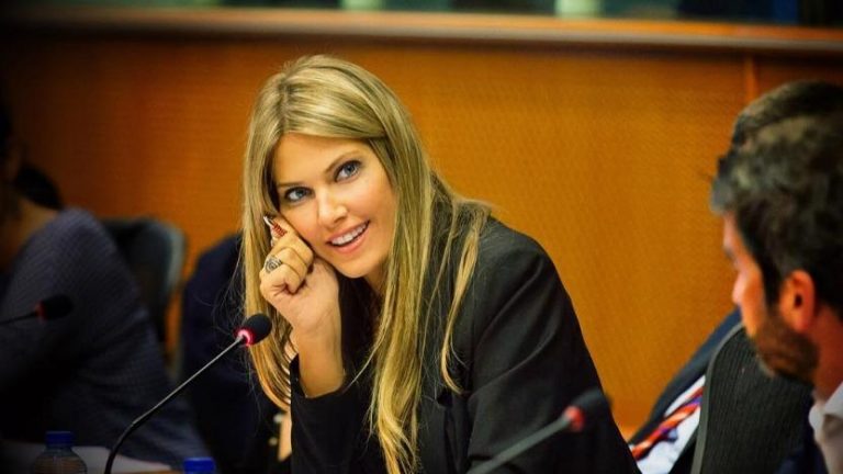 Parlamentul European ridică imunitatea a doi eurodeputaţi implicaţi în scandalul de corupţie în care Eva Kaili a fost arestată